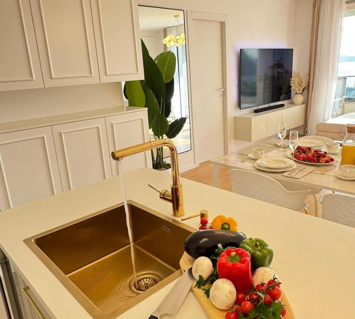 Luxury Apartment L With Jacuzzi Split
