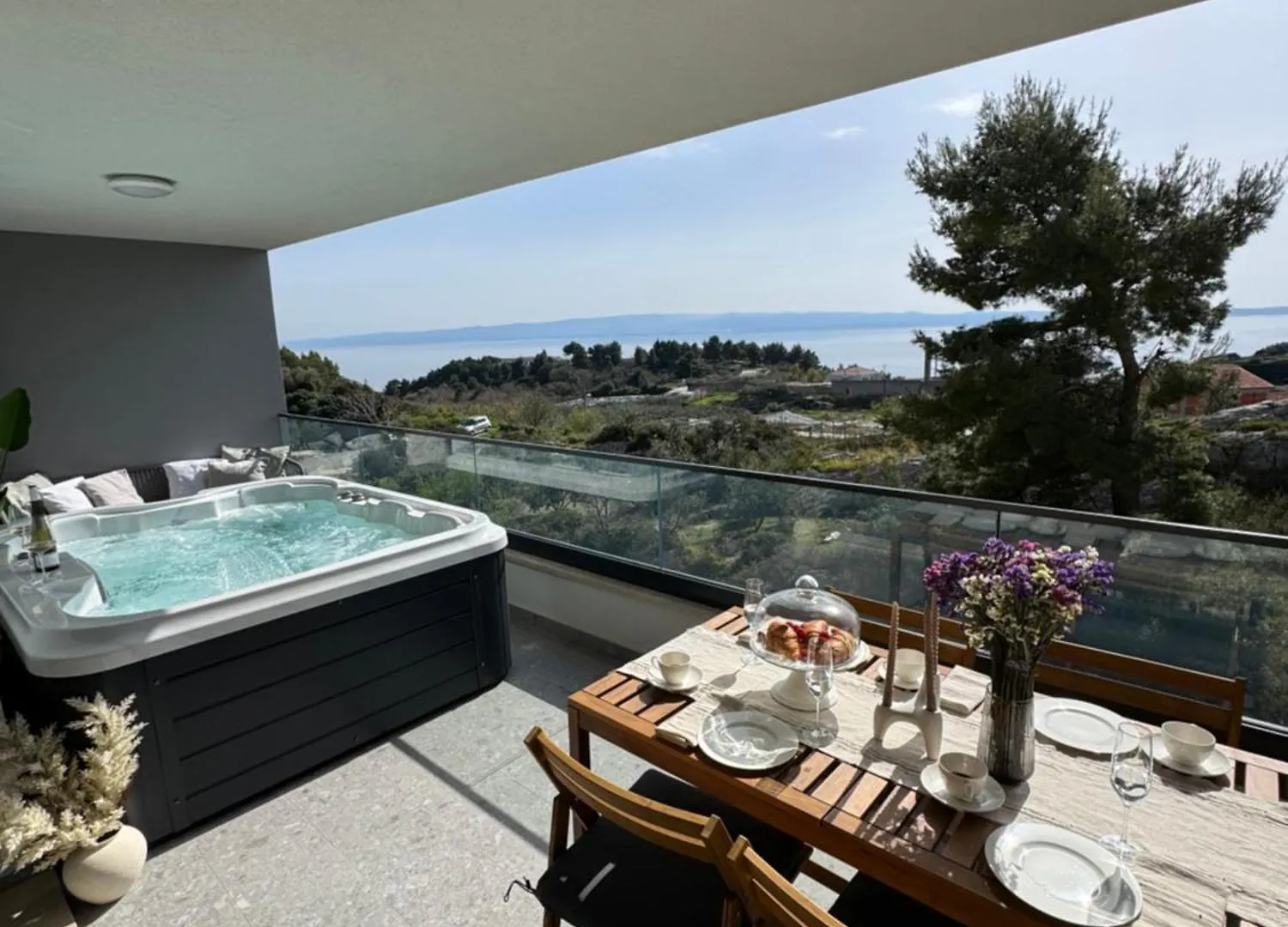 Luxury Apartment L With Jacuzzi location