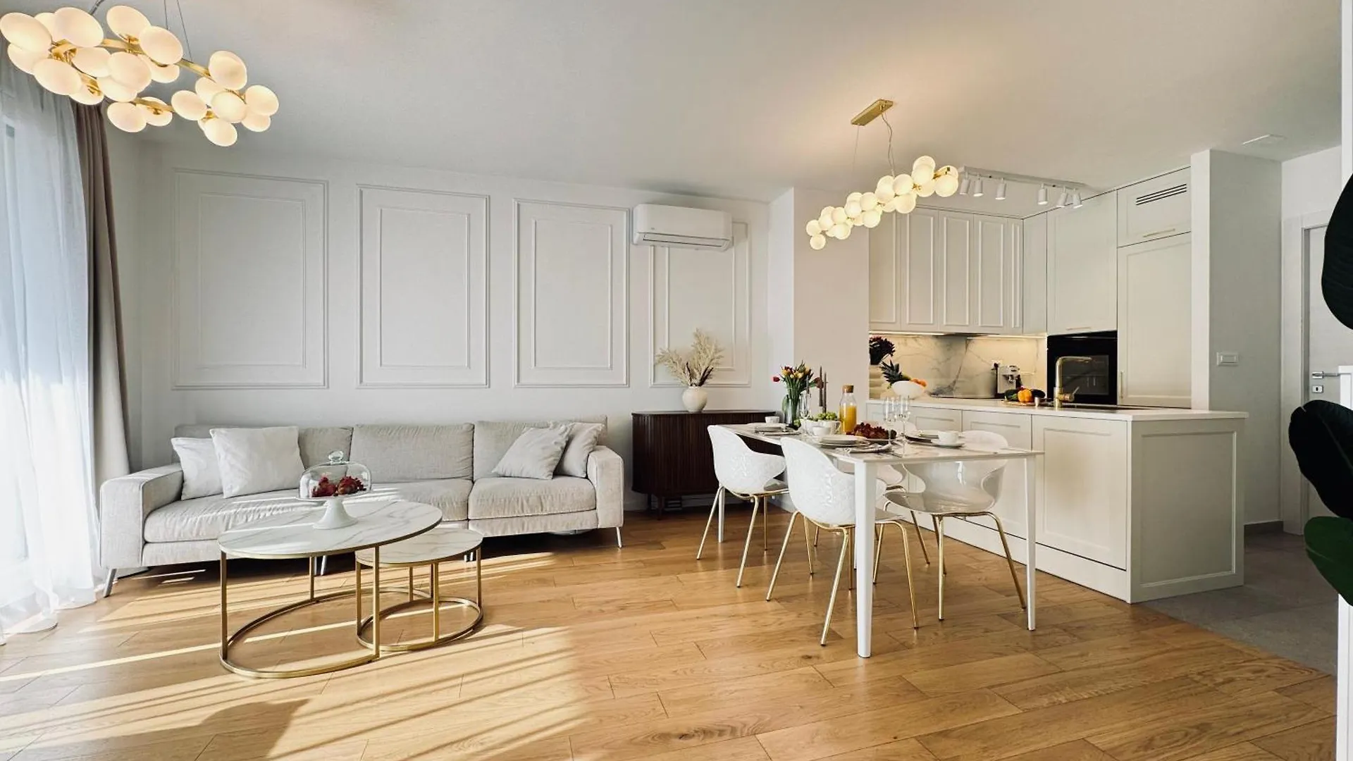 Luxury Apartment L With Jacuzzi Split